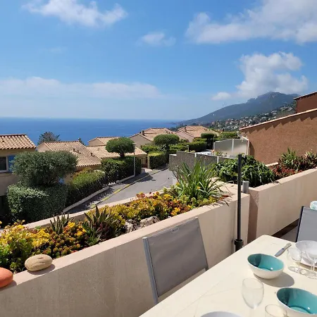 Les Mas De La Mer T2 Rez-de-jardin Théoule-sur-Mer
